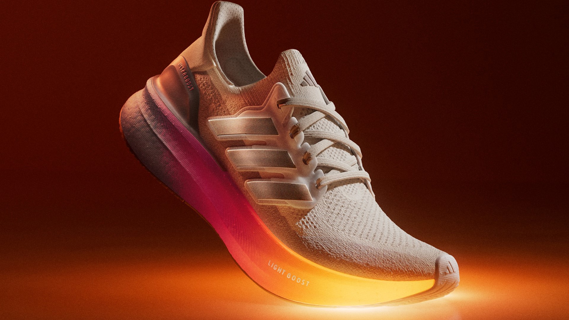阿迪达斯Ultraboost系列跑步鞋