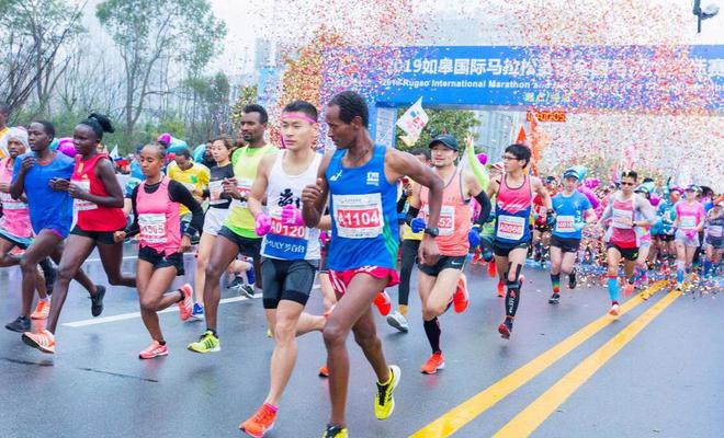 为什么很多人宁愿花上千块买进口跑鞋却对国产跑鞋视而不见呢？(图2)