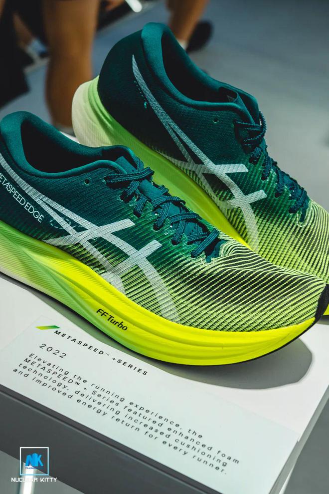 ASICS亚瑟士用速度点燃赛道激情｜内有福利(图3)