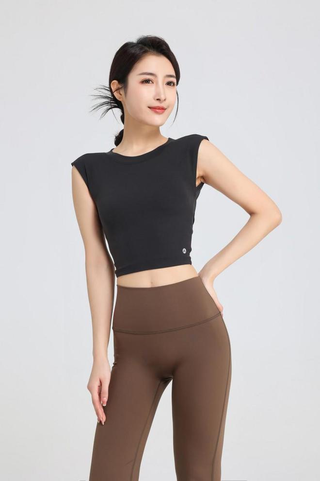 AMOCE阿莫思服饰：研亚洲人体特点引领时尚运动新风尚(图3)